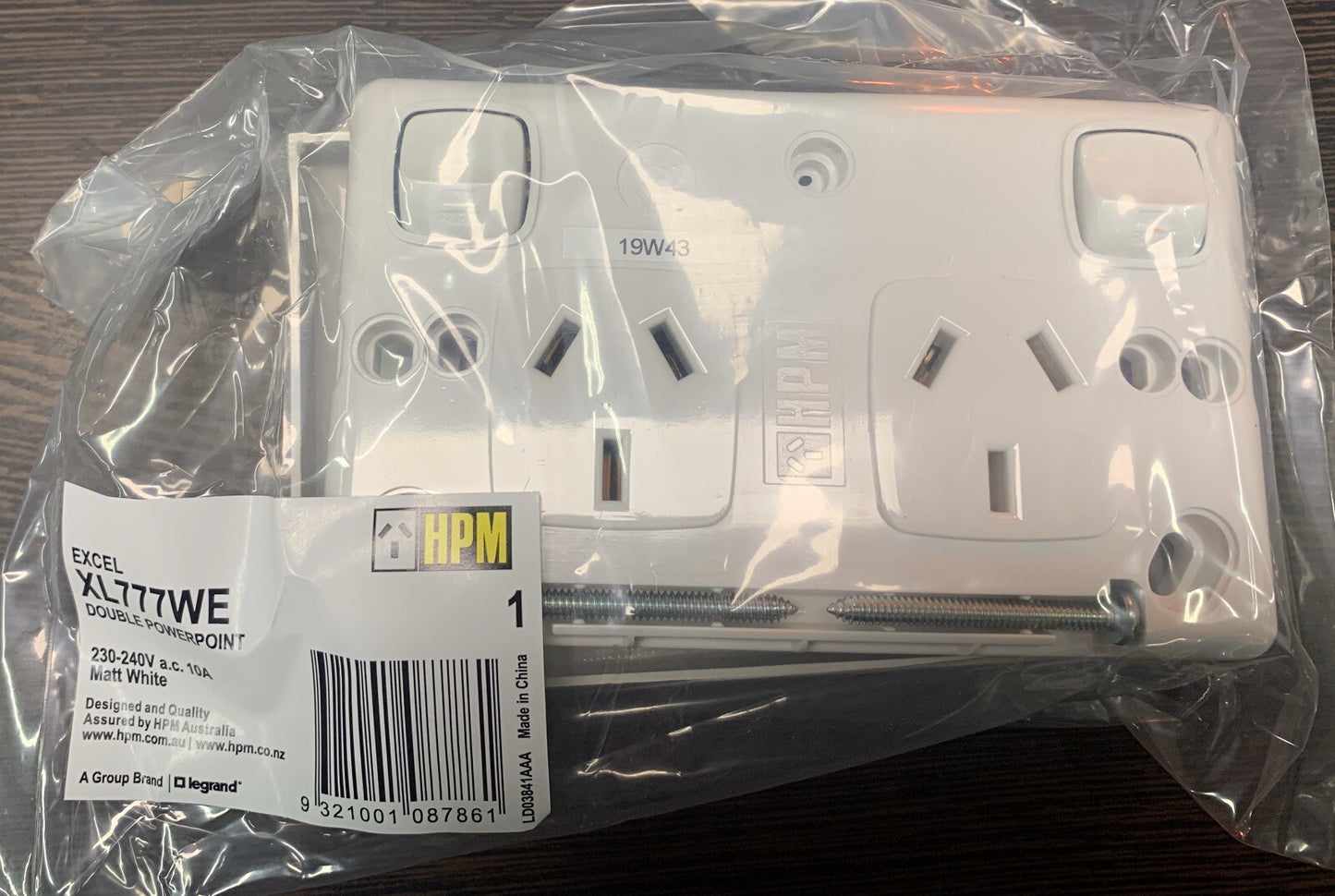 x 10 HPM EXCEL DOUBLE POWERPOINT HPM XL777WE.  WHITE COLOUR