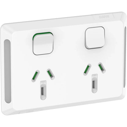 Clipsal Pro Double Powerpoint 10A White | P3025-XW