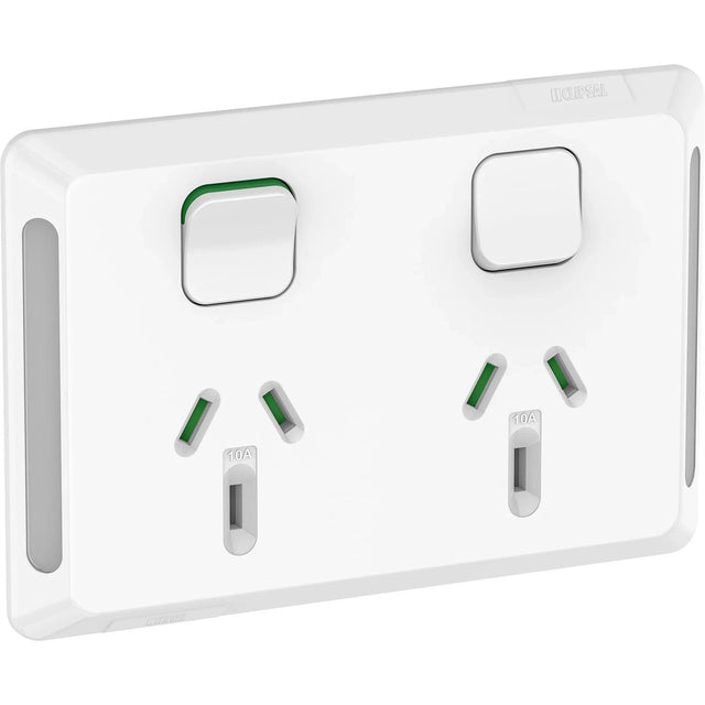 Clipsal Pro P3025-XW double power point 10A, white
