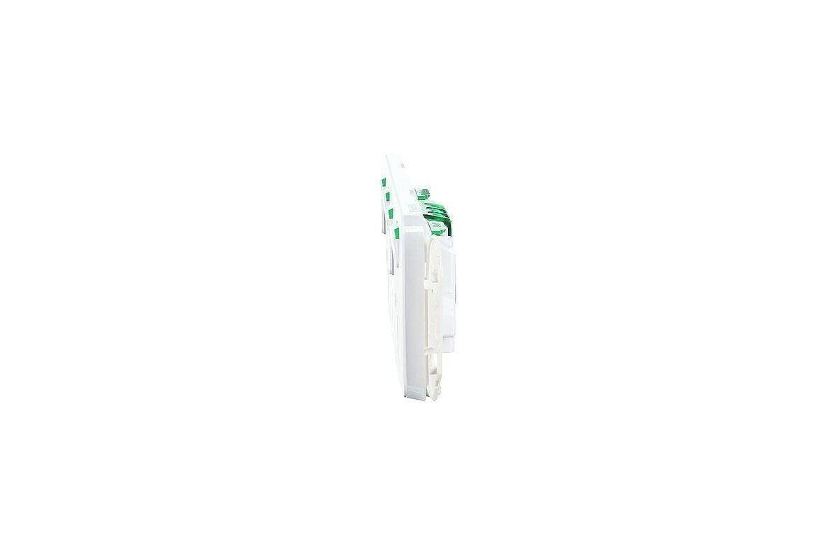 Clipsal 3015/4XXUA-VW Iconic Quad Socket with 2 Extra Switch Positions Less Mechanism 10A Vivid White