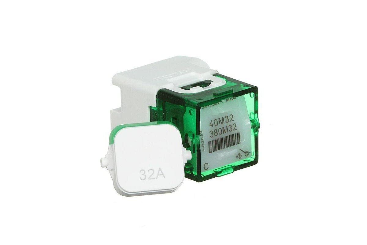 Clipsal 40M32-VW Iconic 32A 1-Way Switch Mechanism 250V Vivid White