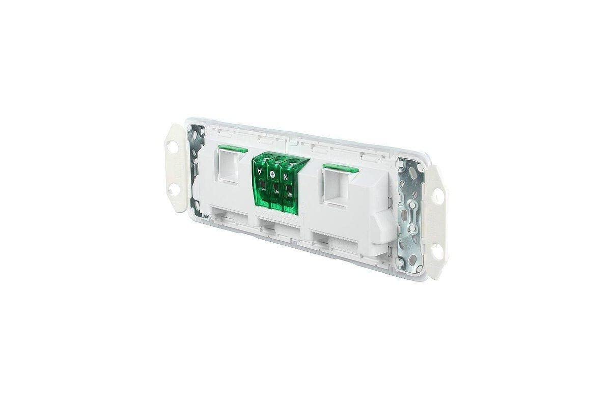 Clipsal 3015/4XXUA-VW Iconic Quad Socket with 2 Extra Switch Positions Less Mechanism 10A Vivid White