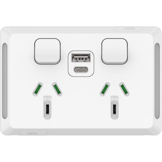 Clipsal P3025USBACXW Pro Series Twin Socket with USB-A and USB-C Charger 10A 250V Extra Vivid White