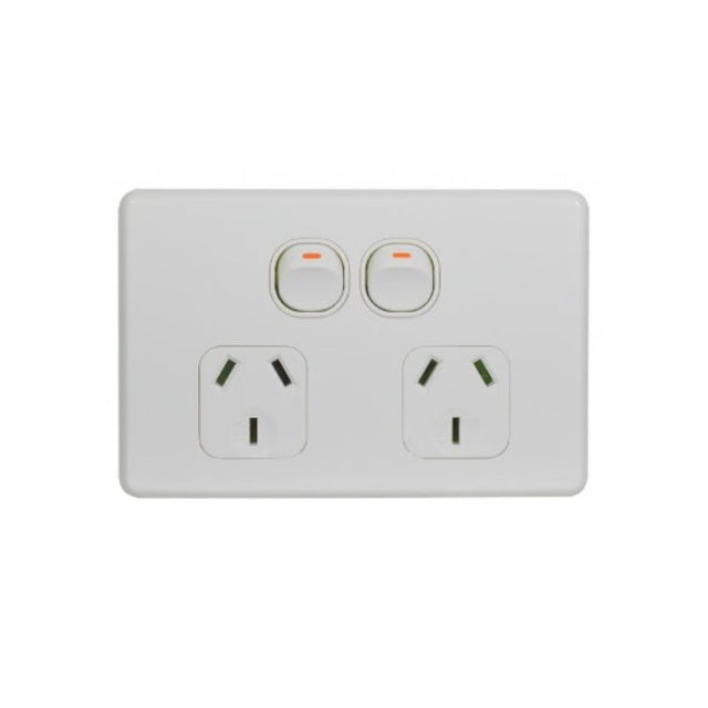 Trader FLPP2G Flat Cat double power point 10A 250V, slimline white