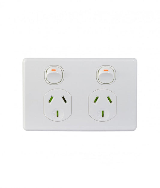 Trader PUPP2G Puma 2 Gang Horizontal Power Point 10A White